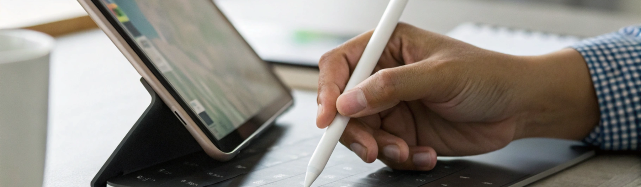 Apple Pencil Pro без мифов: жесты Squeeze, tilt и хаптика в Заметках, Freeform и Procreate