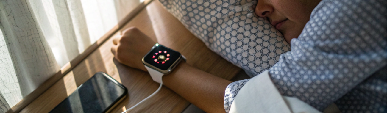 Сон с Apple Watch: точность трекинга, умный будильник и зарядка по режиму