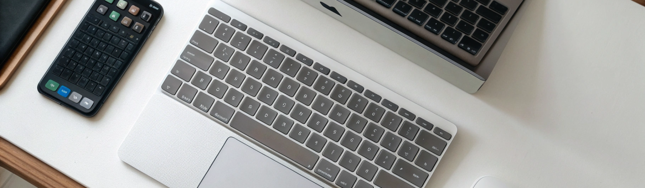 Клавиатура для Mac в 2025: Magic Keyboard против механики low‑profile — набор, шум и автономность