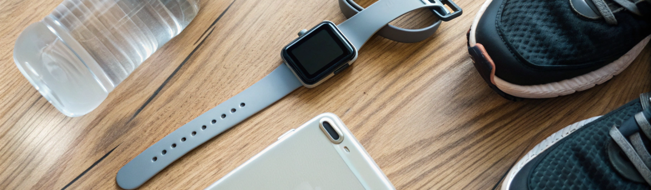 Фитнес‑трекеры для iPhone: Apple Watch SE vs Fitbit Charge vs Xiaomi Smart Band