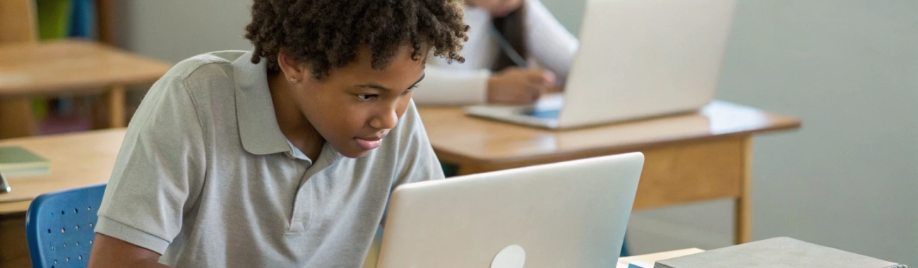 MacBook против Windows‑ноутбука для учёбы: что выбрать школьнику и студенту