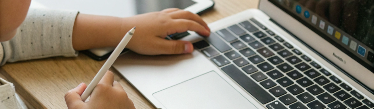 Настраиваем Mac и iPad для ребёнка‑левши: жесты, Apple Pencil и клавиатура