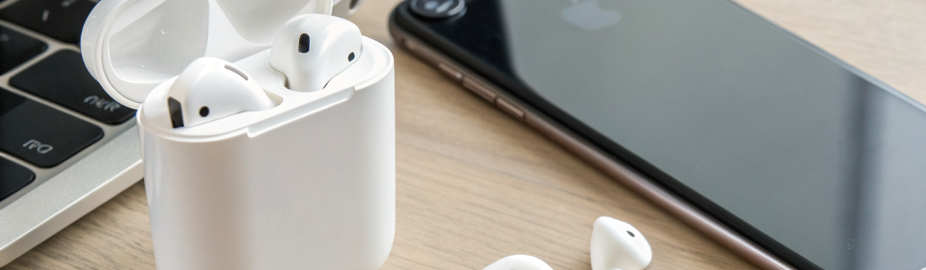 AirPods: почему один наушник разряжается быстрее и что реально помогает