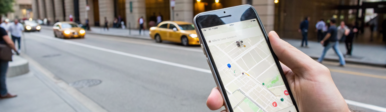 Как настроить геолокацию на iPhone, чтобы приложения не следили, а такси и доставка работали