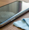 Почему сканер отпечатка на Samsung Galaxy срабатывает хуже: настройки, плёнка/стекло, сухие пальцы и калибровка
