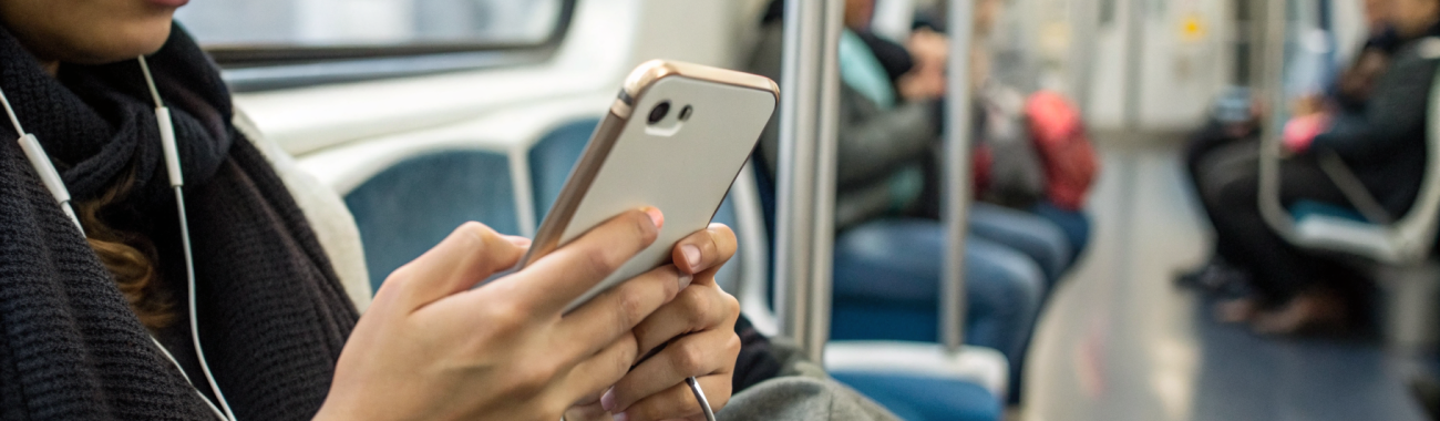 Как выбрать iPhone для работы одной рукой: вес, ширина корпуса, кнопки и удобство хвата