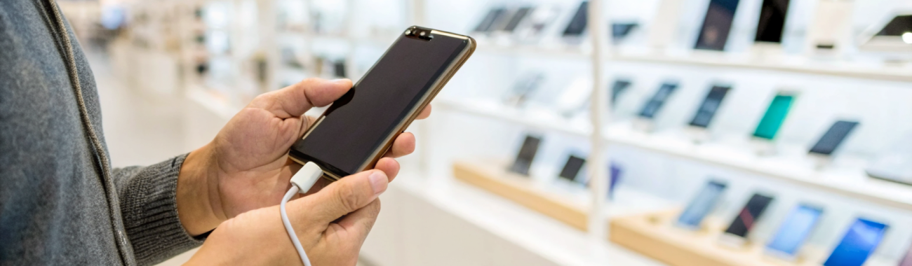 Как проверить перед покупкой, подойдёт ли iPhone или Samsung Galaxy для флешки через USB-C