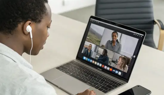 MacBook: как подключить AirPods и исправить рассинхрон звука и видео в YouTube и Safari