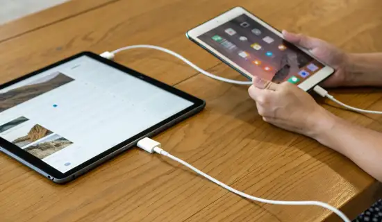 Перенос данных со старого iPad на новый: Быстрое начало, iCloud и USB‑C по шагам