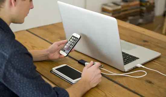 Как проверить перед покупкой, поддерживает ли iPhone, iPad или MacBook подключение к внешнему кардридеру