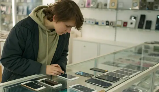 iPhone до 40 000 ₽: какие модели ещё актуальны и как выбрать