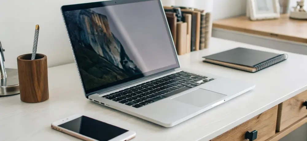 Как выбрать MacBook для дома: браузер, документы, фото с iPhone и повседневные задачи