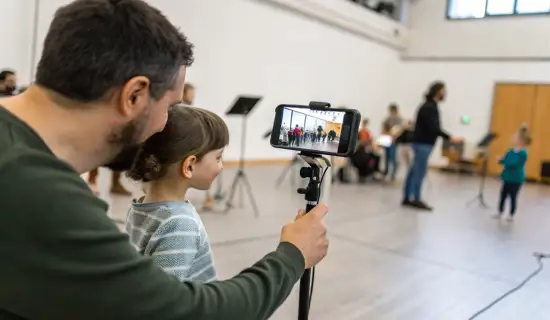 Как выбрать недорогой смартфон с хорошей записью видео ребёнку для кружков и конкурсов