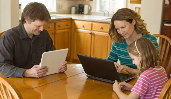 Сравнение iPad, Samsung Galaxy Tab и недорогого ноутбука для родителей‑учителей