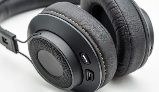 AirPods Max 2: чего ждать от USB‑C, Adaptive Audio и новых амбушюров