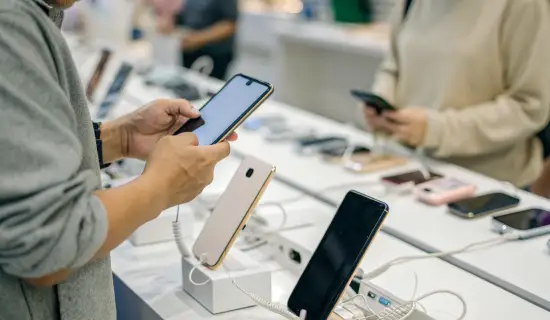 Galaxy A 2026 против китайских конкурентов: экономия или скрытые компромиссы