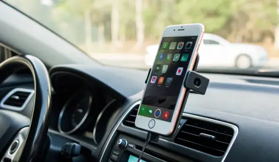 Полезные функции iPhone для звонков в дороге: быстрый набор, автоответ, тишина и безопасность