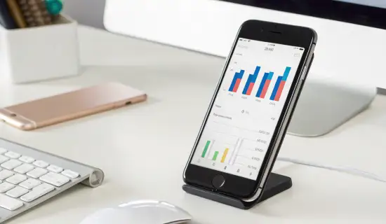 Что сильнее влияет на автономность iPhone: чип, экран или модем