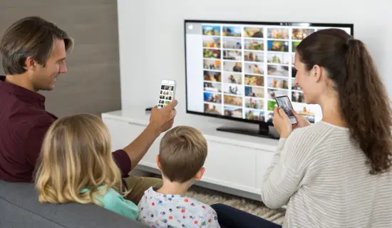 Пошаговая настройка общего семейного облака для фото на iPhone и Android в 2025