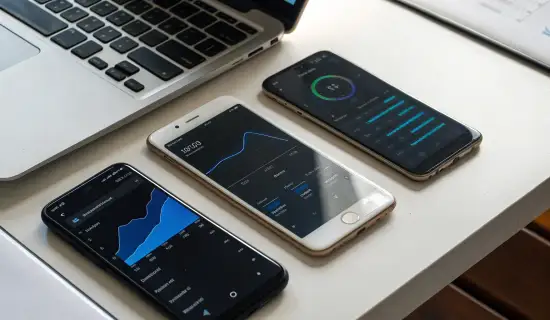 Samsung с лучшей батареей в 2025: наши замеры экран‑времени