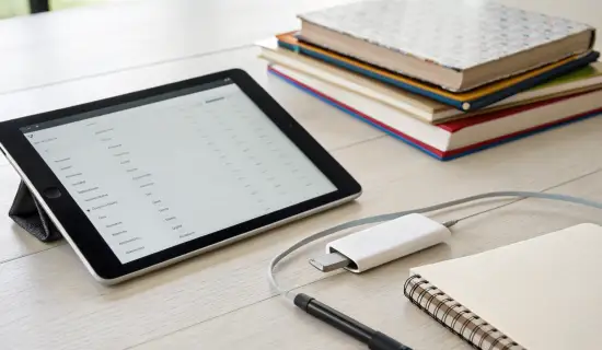 iPad для учёбы и работы: какой объём памяти выбрать и когда реально нужен USB‑C-накопитель