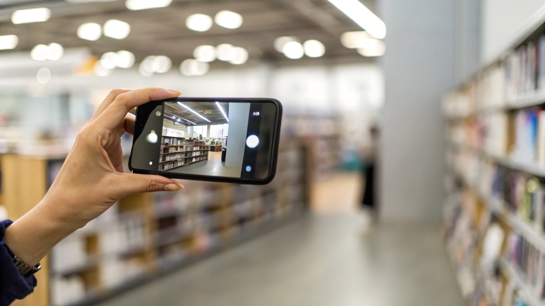 Проверка стабилизации и звука камеры в магазине