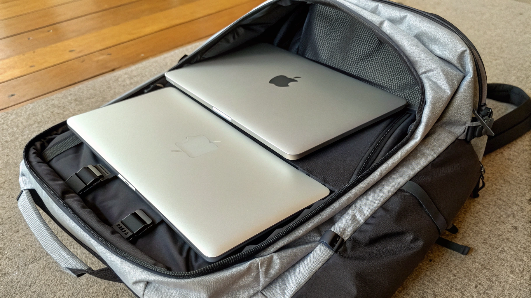 Размер 13 и 15 дюймов в рюкзаке: наглядное сравнение габаритов