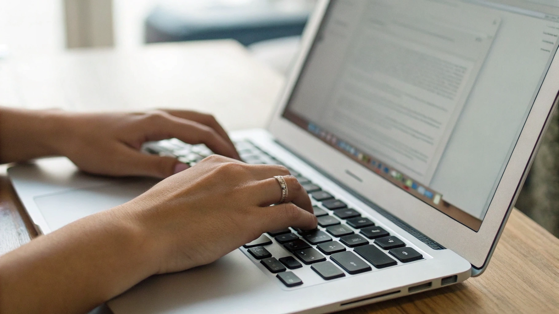 Работа в браузере и документах на современном MacBook Air