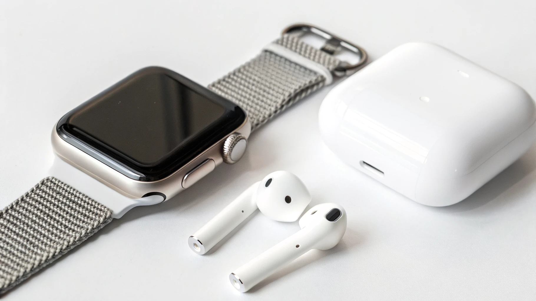Apple Watch и AirPods в повседневном использовании: уведомления, музыка и комфорт